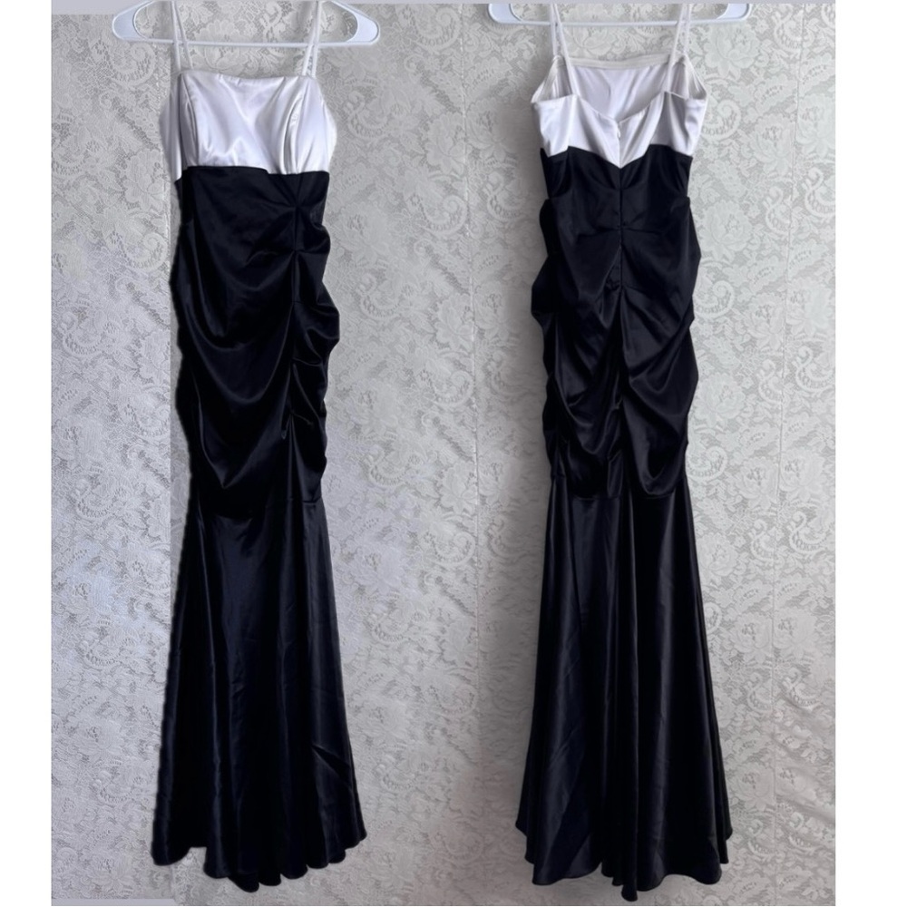 Blondie Nites Ruched Fitted Black & White Satin Formal Gown – Size 7